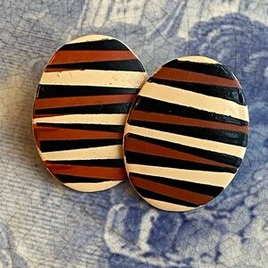 Tiger Striped Oval Earrings